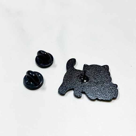 Cute Kitty Cat Enamel Pin - Picture 5 of 5